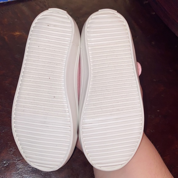 Toddler size 7 shoes 💗💗👟 - Picture 6 of 8